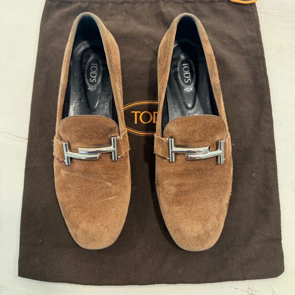 TOD’S | Double T Suede Loafer - Picture 5 of 11
